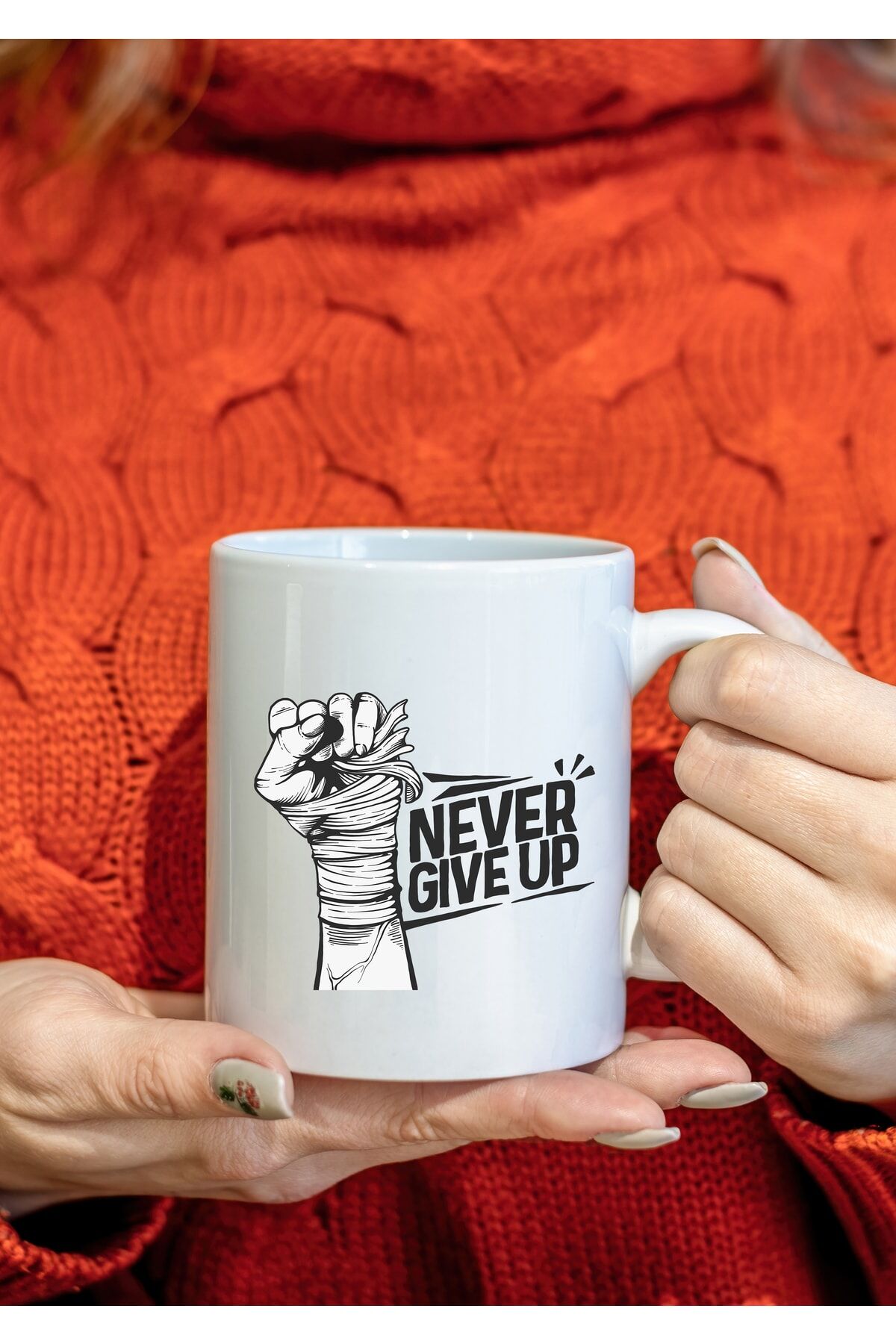 Mücadeleci Ruhlara: Azim ve Kararlılık Temalı Şık Tasarım Kupa